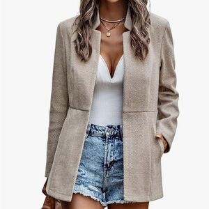 Elegant Beige Women's Blazer